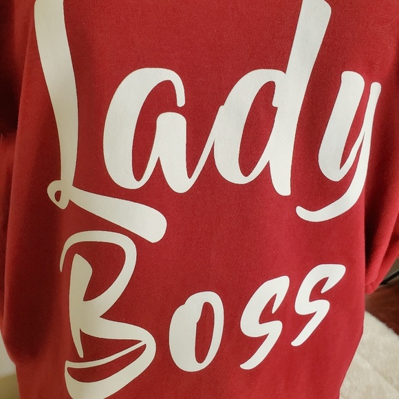 LADY BOSS GRAPHIC TEE - Picture 3 of 3